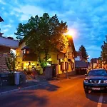 Brasovu Vechi Hotel